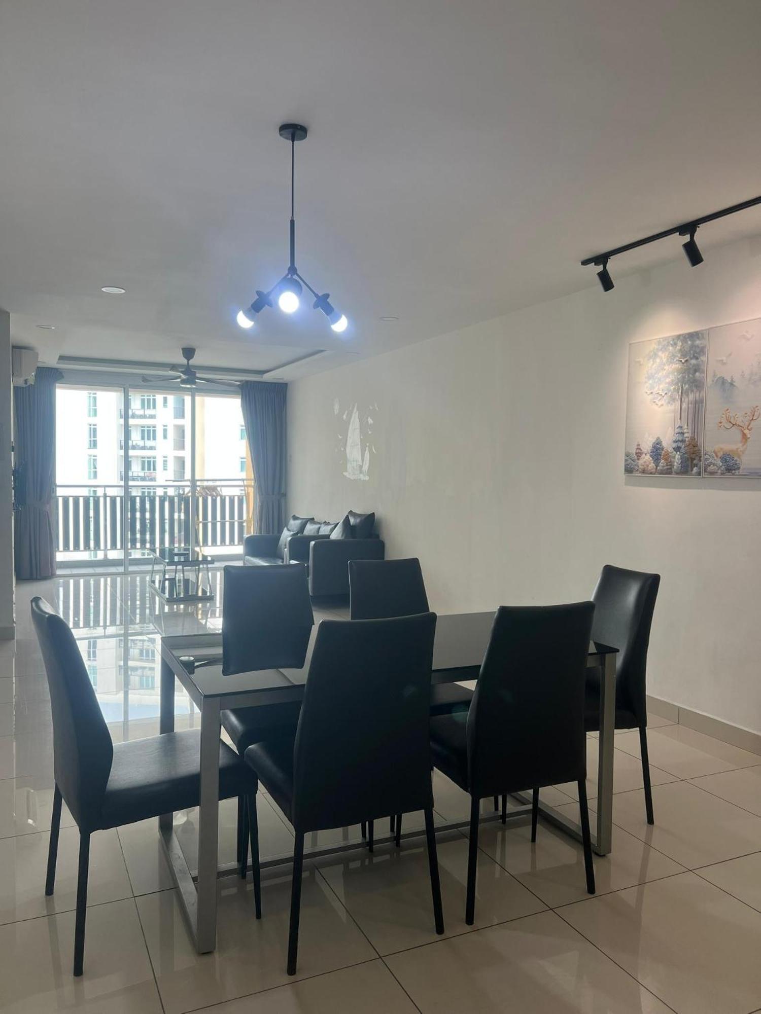 Residences At Daya By Sr Home Johor Bahru Eksteriør billede